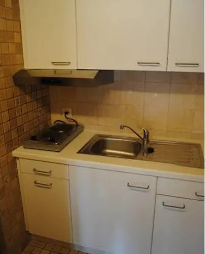 스튜디오 글라우스 아파트 *